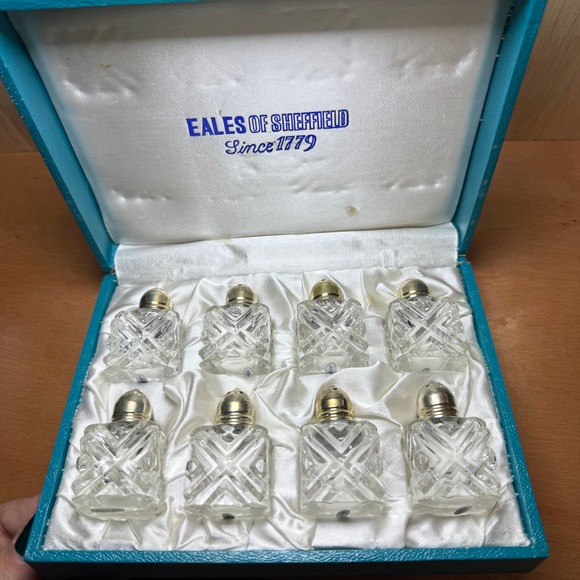 Eales of Sheffield Crystal Salt Pepper Spice Shakers Set 8 Boxed Vintage - Picture 1 of 4